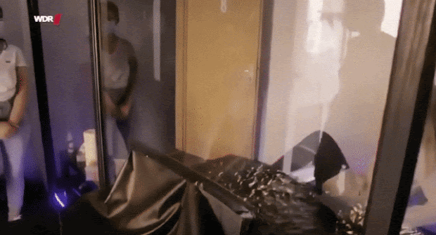 f8e93162e5bcc2dcde356fdce67fb6a6_1628401557_7992.gif